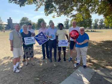 Jonathan and Ron out campaigning on Twickenham Green