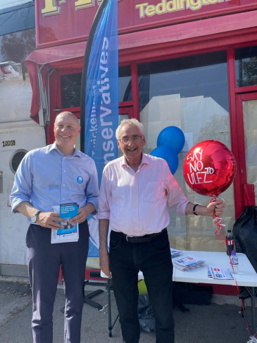 Jonathan and Tony Arbour meet residents in Hampton Wick