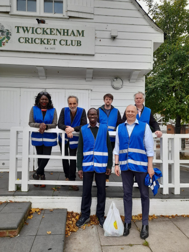 Jonathan leading members of his team during the litter pick on Twickenham Green